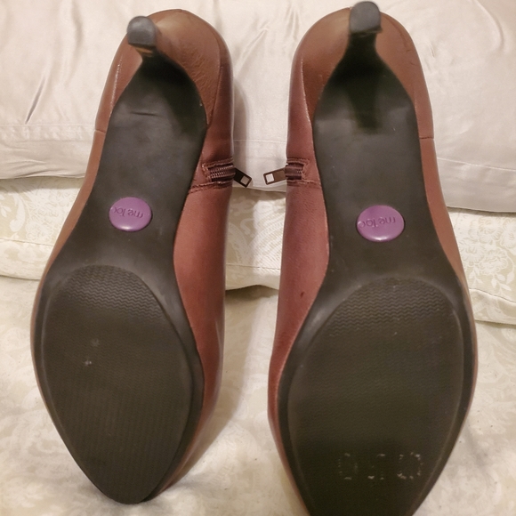 Booties - Picture 5 of 5